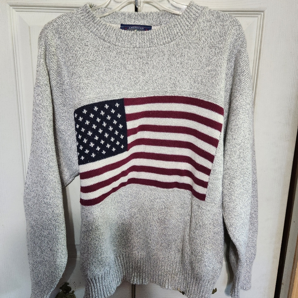 Womens Gray Sweater with American Flag Design - Picture 3 of 9
